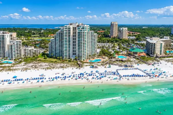 8 Destin Beach Resorts Compared: Location, Fees & Beach